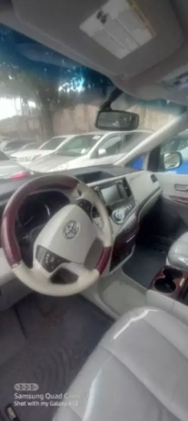 Toyota Sienna