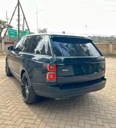 RANGE ROVER Autobiography
