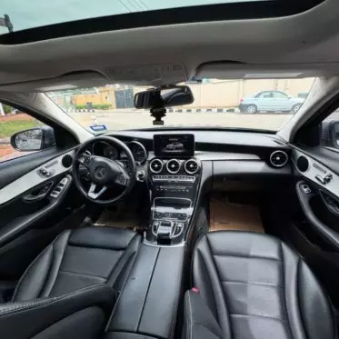 Mercedes-Benz C 300