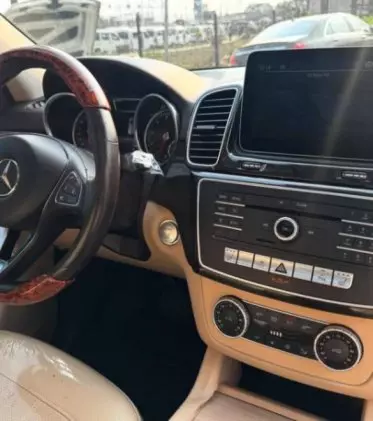 Mercedes-Benz GLE 350