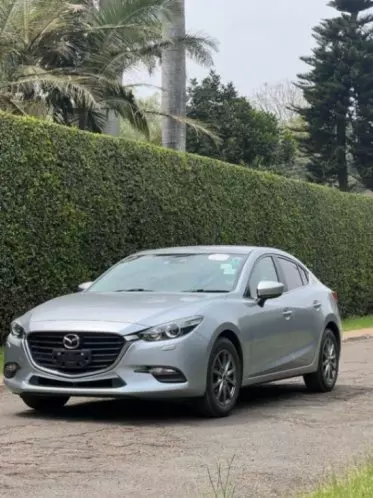 Mazda Axela 