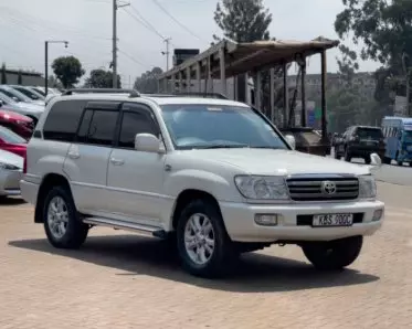 Toyota Landcruiser  V8