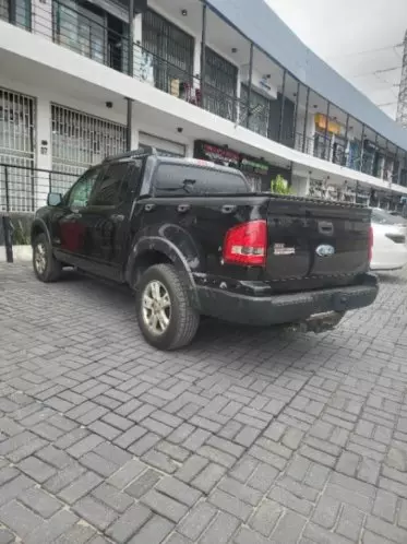 Ford explorer trac