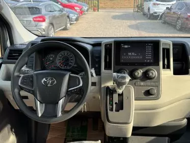 Toyota Hiace (High Roof)