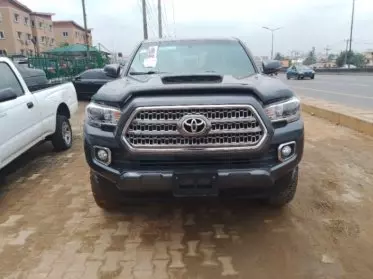 Toyota Tacoma