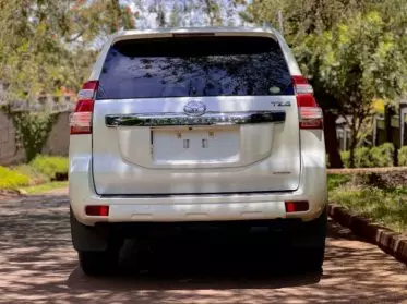 Toyota Landcruiser prado TZ
