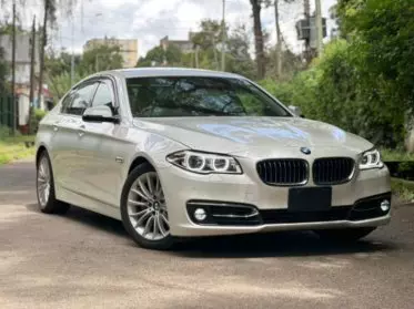 BMW 528i