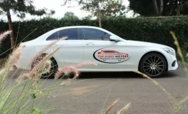 Mercedes-Benz C220