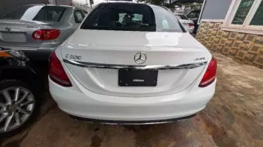 Mercedes-Benz C 300