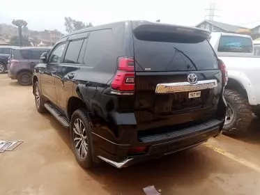 Toyota Landcruiser Prado