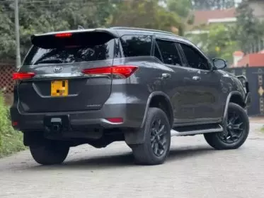 Toyota Fortuner