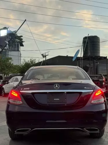 Mercedes-Benz C 300
