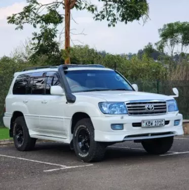 Toyota Landcruiser  V8