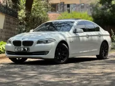 BMW 528i