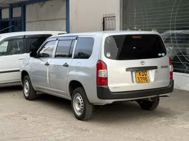 Toyota Succeed