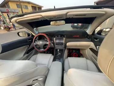Lexus IS 250