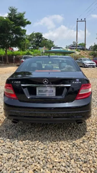 Mercedes-Benz C 300