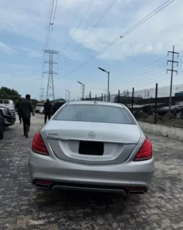 Mercedes-Benz S 550