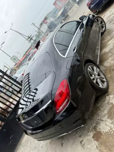 Mercedes-Benz C 300