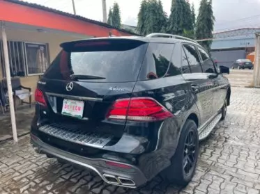 Mercedes-Benz ML 350