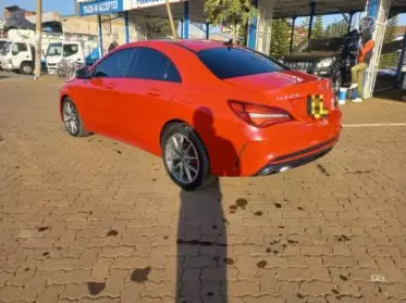 Mercedes-Benz CLA 250