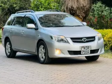 Toyota Fielder 
