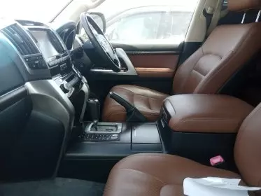 Toyota Landcruiser  V8