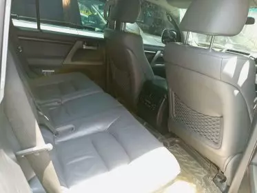 Toyota Landcruiser  V8