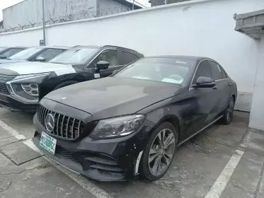 Mercedes-Benz C 300