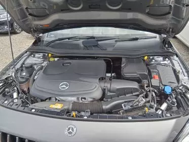 Mercedes-Benz GLA 220