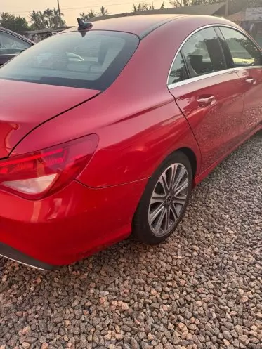 Mercedes-Benz CLA 250