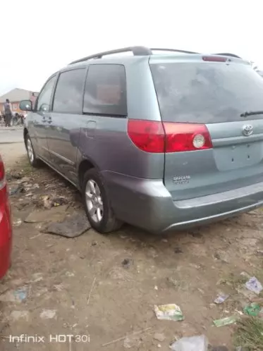 Toyota Sienna