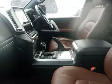 Toyota Landcruiser  V8