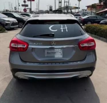 Mercedes-Benz GLA 250