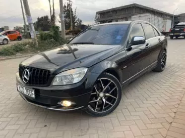 Mercedes-Benz C 200