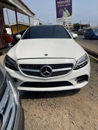 Mercedes-Benz C 300
