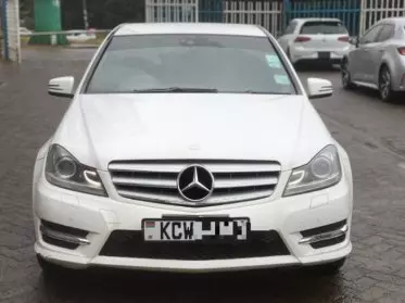 Mercedes-Benz C 200