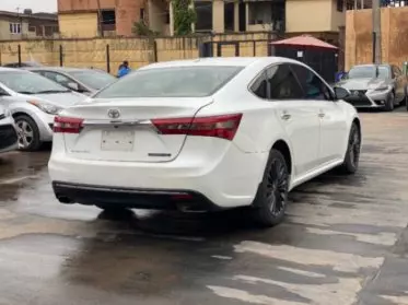 Toyota Avalon