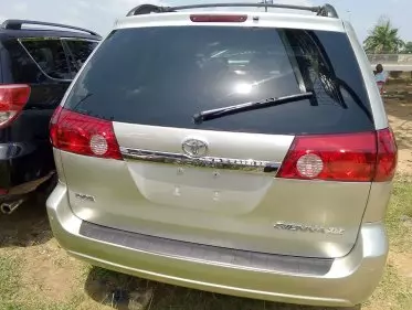 Toyota Sienna
