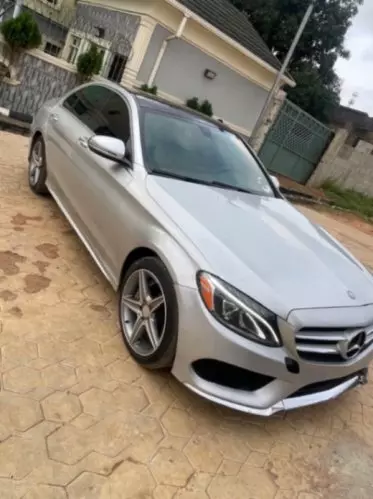 Mercedes-Benz C 300
