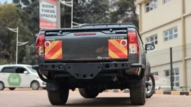 Toyota Hilux Revo 