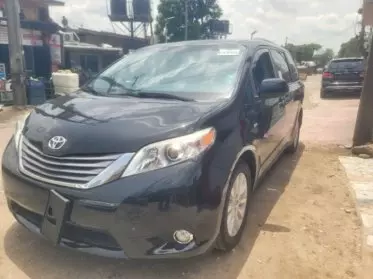 Toyota Sienna