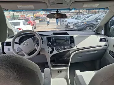 Toyota Sienna