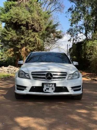 Mercedes-Benz C 200