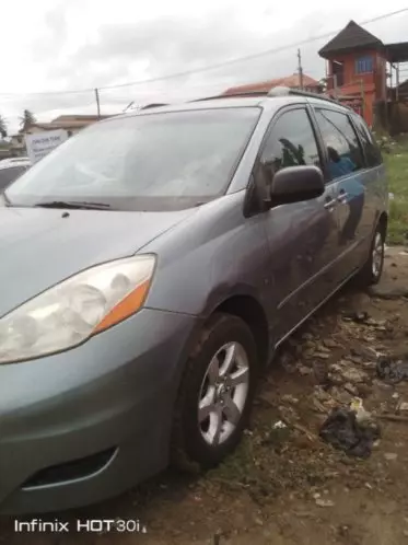 Toyota Sienna