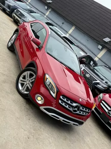 Mercedes-Benz GLA 250