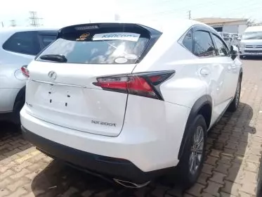 Lexus NX 200T