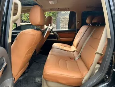 Toyota Landcruiser  V8