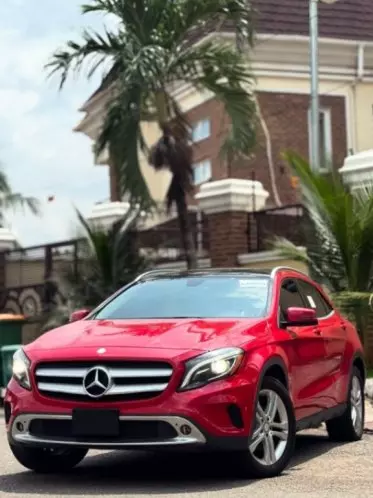 Mercedes-Benz GLA 250