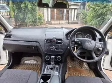 Mercedes-Benz C200